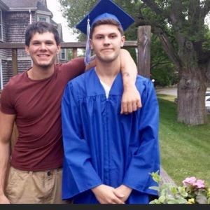 Meet your Posher, Ethan